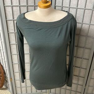 Athleta Long Sleeve Tee Shirt, Grey, Size Extra Small.